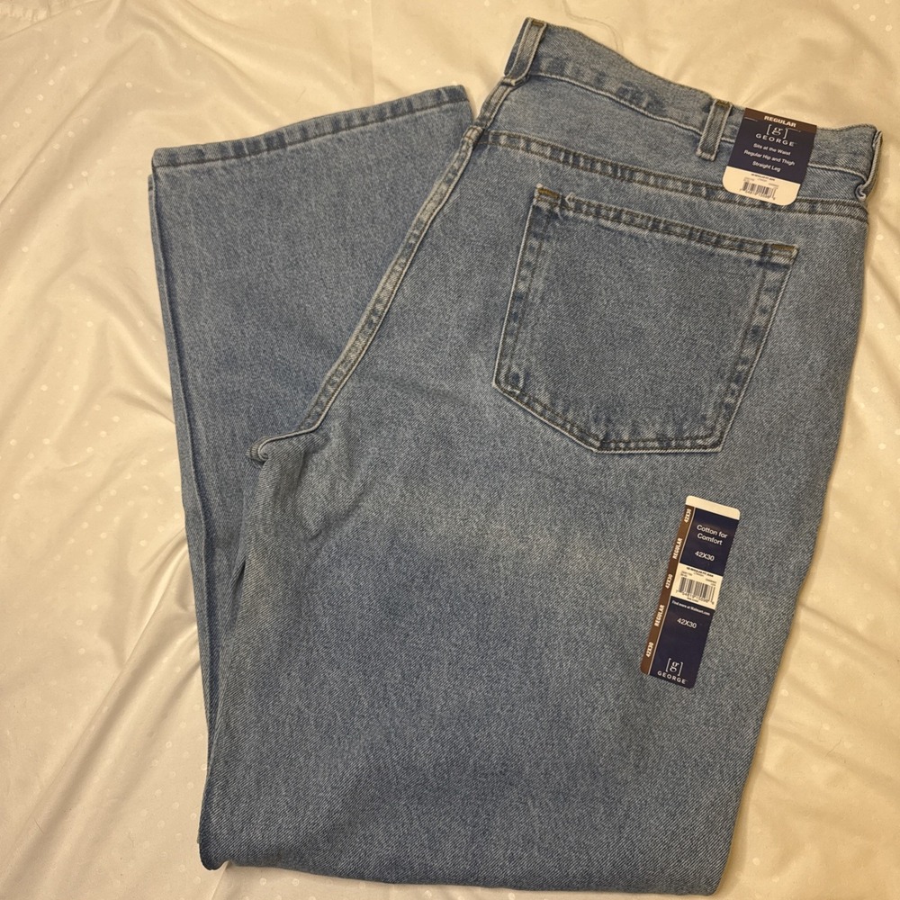 George Men's Lt Wash Cotton For Comfort Regular Fit Straight leg Jeans 42x30 NWT